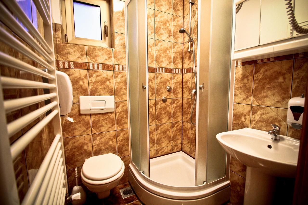 Bed and Breakfast Kod Ribica Jasenovac Екстер'єр фото