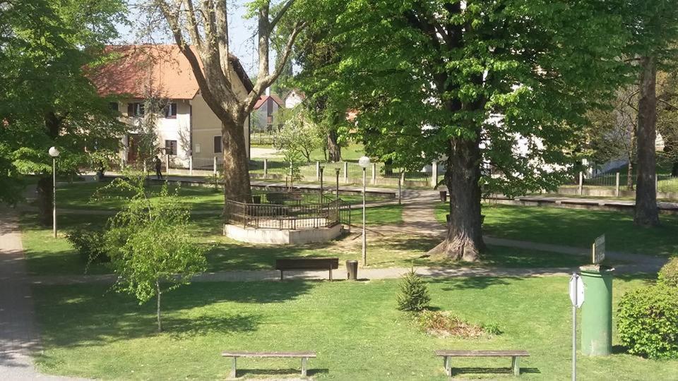 Bed and Breakfast Kod Ribica Jasenovac Екстер'єр фото